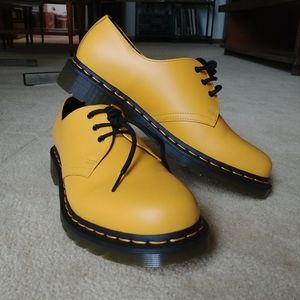 BRAND NEW Yellow Dr. Martens 1461